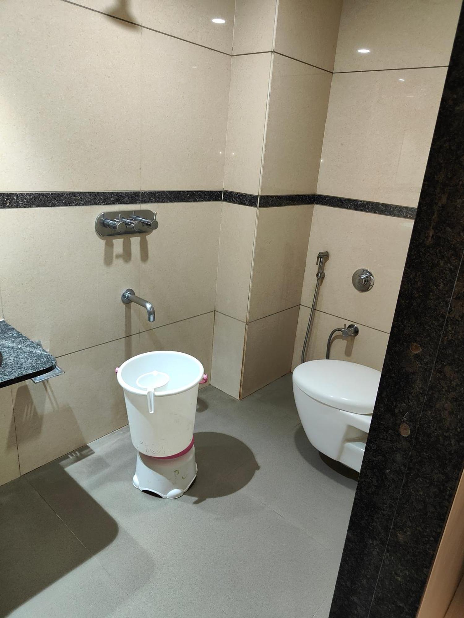 Hotel Sahyog & Rooms สุรัต ภายนอก รูปภาพ